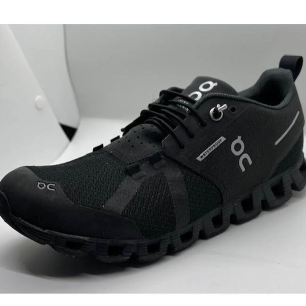 On Running shoes Women's